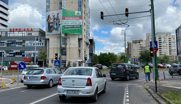 Încă trei treceri de pietoni cu semafor în municipiul Braşov