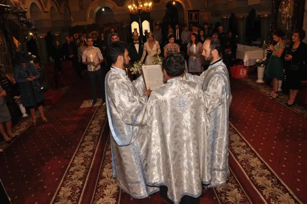 Câţi bani cere un preot pentru o cununie religioasă, în 2022