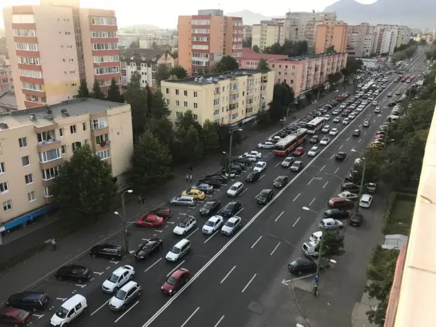 Monitorizarea şi controlul traficului din municipiul Braşov, mai scumpă din stadiul de proiect