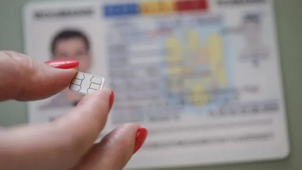 Noile buletine vor avea cip cu antenă încorporată
