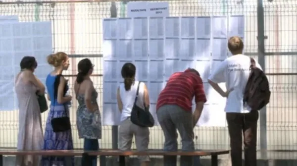 18 absenţi la proba scrisă de la Definitivat, 7 retraşi