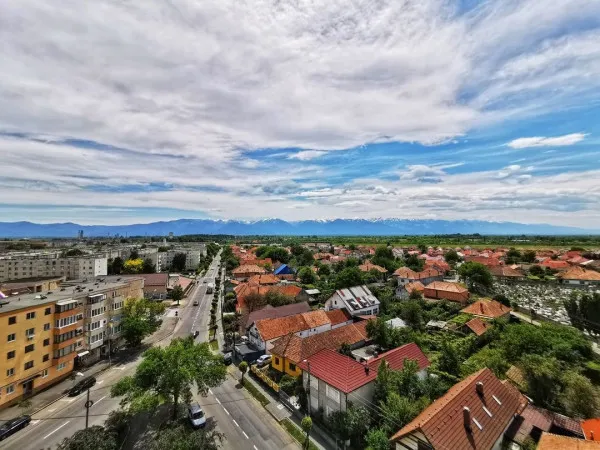 Şi-a întâlnit copilul şi fosta soţie pe stradă, pe amândoi i-a băgat în spital