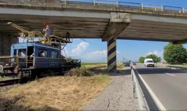 După ce a fost „jupuit”, pasajul de la Hărman va intra în reparaţii