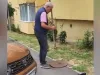 Cu propria-i viaţă în pericol, primul instinct la 12 ani: să-şi apere frăţiorul