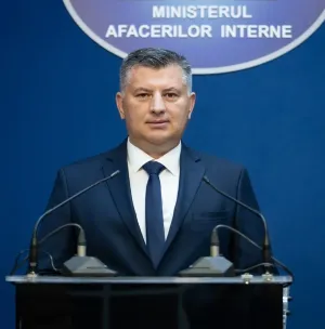 42 de ani, 9.000 de lei pensie