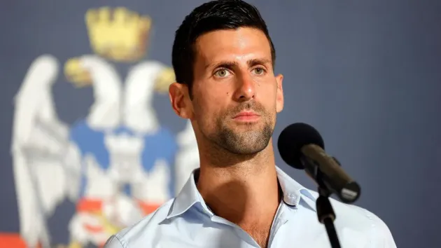 Djokovic a tăiat panglica la un teren de tenis