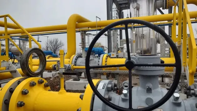 INS, inflaţia pe 12 luni: Gazele s-au scumpit cu 89,5%, combustibilii - cu 41%