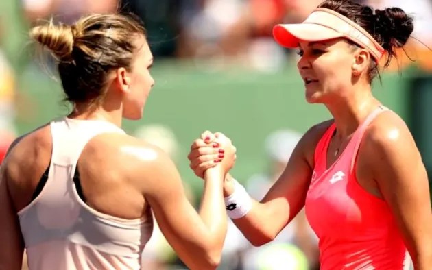 Radwanska o vede pe Halep campioană la Wimbledon 2022