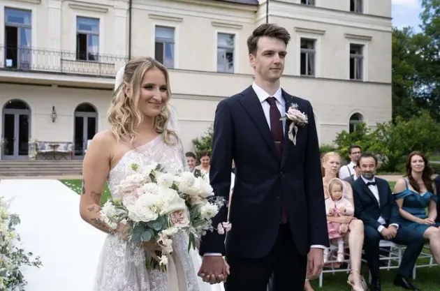 Vondrousova s-a măritat cu Stepan Simek la Castelul Mcely