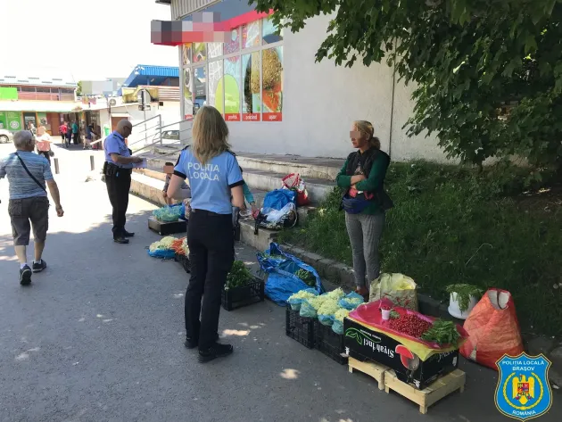 „Piața de lângă piață”: Amendați, se întorc iar să vândă ceva pătrunjel în stradă