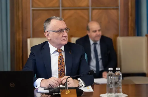 Peste 2.000 de propuneri de modificare a proiectelor de legi ale Educaţiei