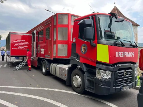 Caravana SMURD „Fii pregătit” e pe Aleea de sub Tâmpa