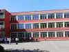Mocneşte o revoltă la Antipa. Neputinţa administraţiei, revolta părinţilor