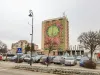 Hotelul lui Ioan Neculaie din Sfântu Gheorghe, cumpărat şi demolat de Primărie