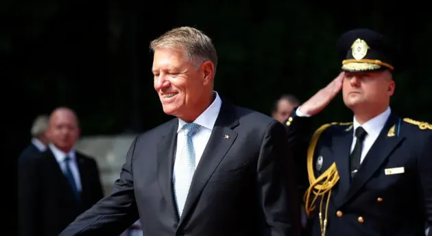 Presa maghiară: Iohannis are atitudinea extremiştilor antimaghiari de la Tuşnad