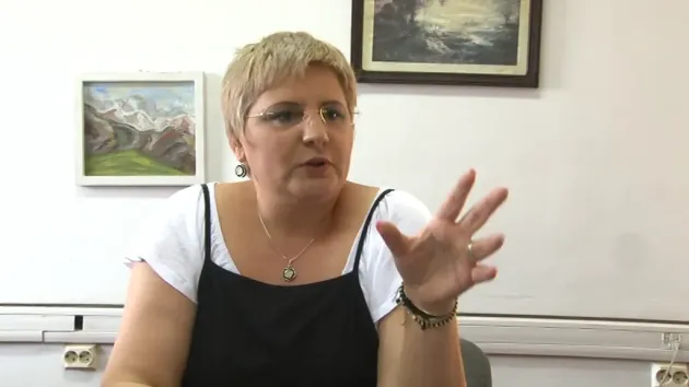 Te fac pensionar în nici o lună: Fostă şefă la Casa de Pensii Braşov, probată de DNA că lua mită pentru „a-şi exercita cu celeritate atribuţiile de serviciu”