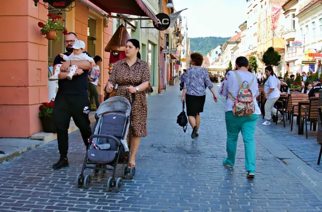 Covid: 194 de noi cazuri de infectare, în 24 de ore, la Braşov