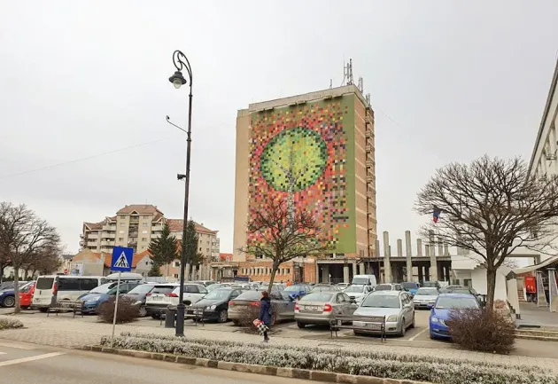 Hotelul lui Ioan Neculaie din Sfântu Gheorghe, cumpărat şi demolat de Primărie