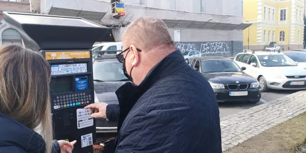 P&P a mai câștigat un proces cu Primăria Brașov. Instanța a dispus plata unor daune interese către operatorul locurilor de parcare