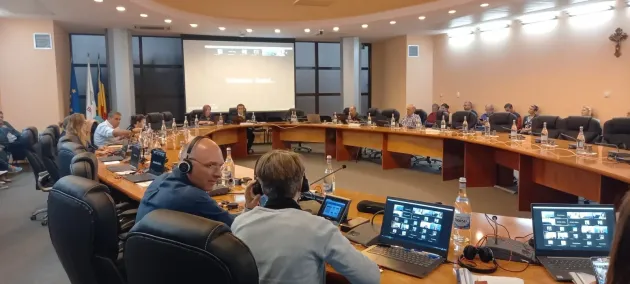 „Masa caldă în şcoli” şi „şcoala buffer”, episodul cu „spectatori” în sală