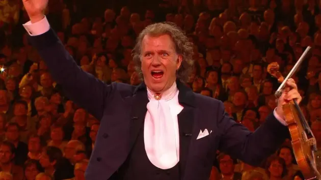 Celebra Carmina Burana, în deschiderea noii stagiuni a Filarmonicii Braşov