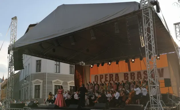 Sâmbătă, concert de operă dedicat Fecioarei Maria, Ocrotitoarea Braşovului