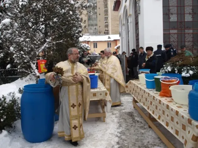 5 libere în ianuarie