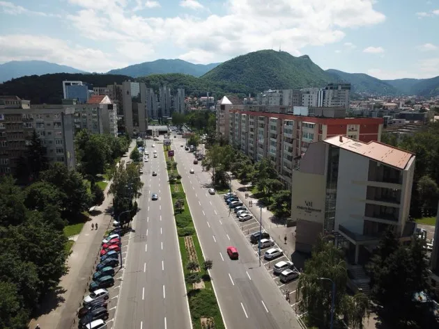 Cetăţeanul revoltat: a reclamat SMURD-ul parcat pe două locuri plătite