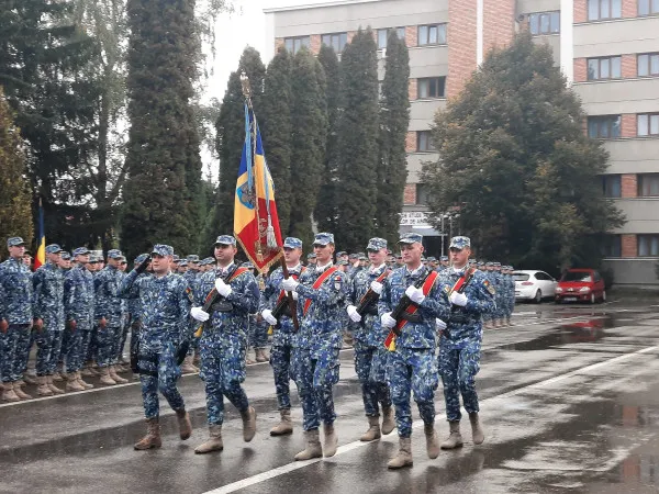 Şeful Statului Major al Forţelor Aeriene a deschis anul universitar la Braşov