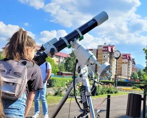 Azi, Luna va „muşca” 39% din Soare, la Braşov
