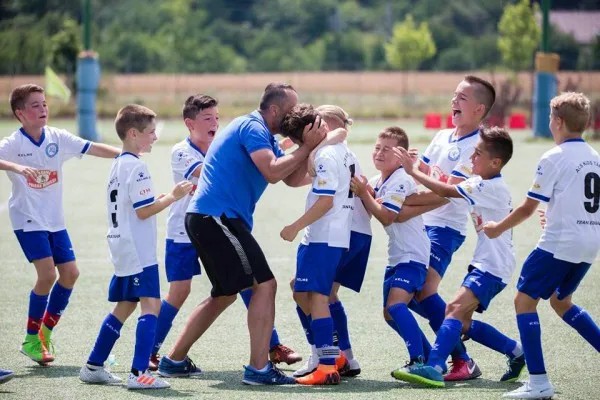 Victorii pentru echipele braşovene din Liga Elitelor U15