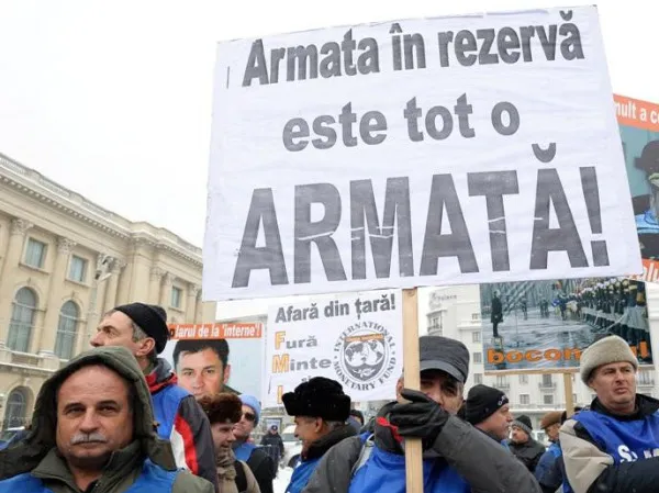 Pensionarii militari din Braşov anunţă proteste