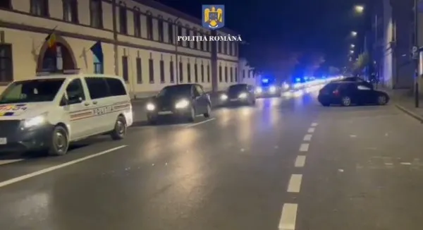 Poliţia a intrat un pic în cuibul cămătarilor: 26 audiaţi, 10 arestaţi, 4 dovediţi