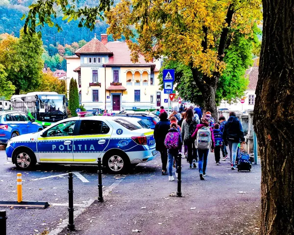 Elevi în autobuz? 351 de maşini a oprit ieri, din acest motiv, Poliţia