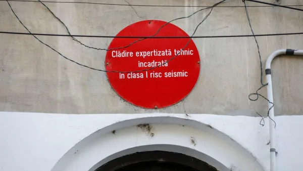 7 clădiri din centrul Braşovului, cu risc seismic ridicat. În judeţ ar fi vorba de 582 de apartamente, dar nimeni nu are o statistică exactă