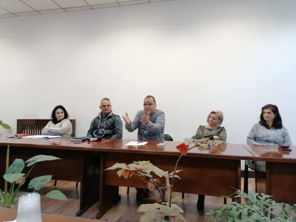 Salariaţii de la RIAL Braşov au început contraofensiva