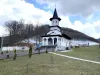 Drum asfaltat până la Mănăstirea Breaza
