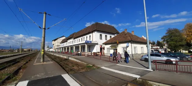 Trenul de Iaşi nu va mai fi direct până în 5 decembrie: schimbi 2 trenuri, plus o transbordare cu autobuzul