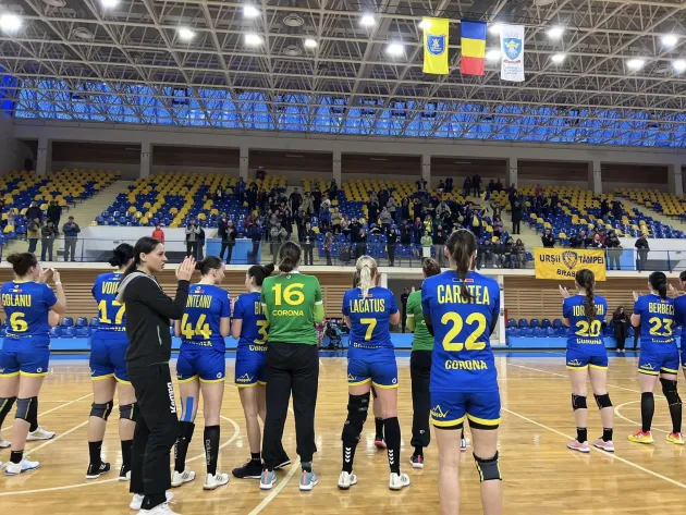 A şaptea victorie fără emoţii, Corona-Făgăraş 42-15