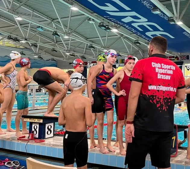 14 înotători de la clubul Hyperion reprezintă Braşovul la „Cupa BVSC” de la Budapesta