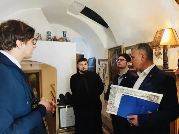 Prima gramatică românească tipărită este în siguranţă