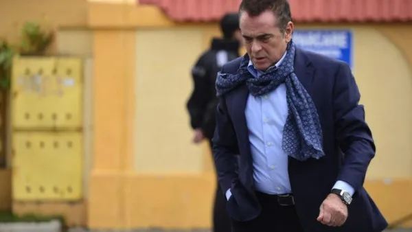Fugit în Grecia, în „tranzit” prin Braşov