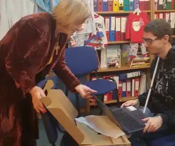 Laptopuri pentru nevăzători