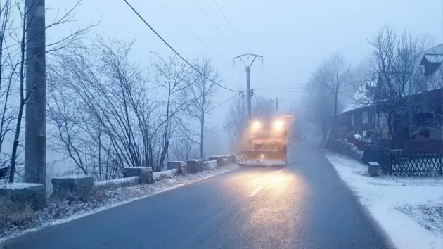 DN73, blocat din cauza poleiului