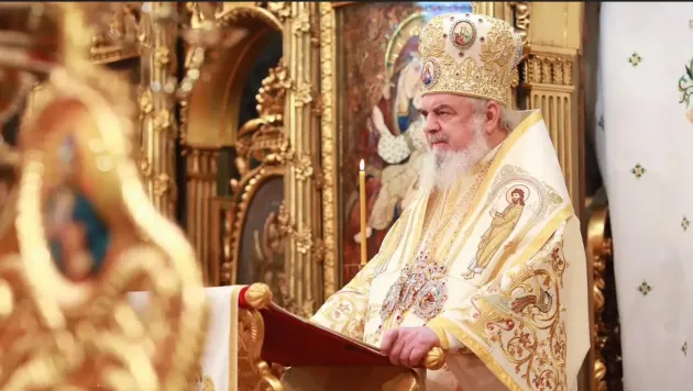 Patriarhul Daniel: Să-I aducem lui Hristos aurul credinţei şi al faptelor bune, tămâia rugăciunii şi smirna vieţii curate