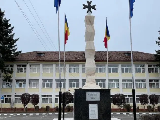 Înfăţişare nouă pentru Monumentul Eroilor din Râşnov 