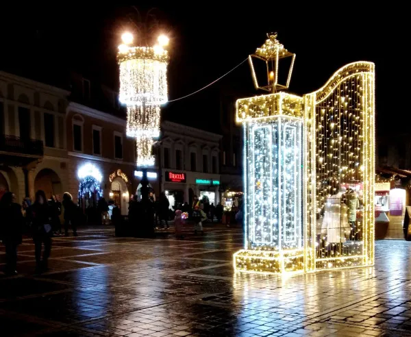 Iluminatul de sărbătoare, până la Revelionul pe stil vechi