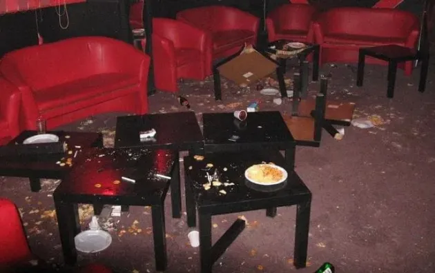 Scandal în bar, mâini tăiate cu cuţitul