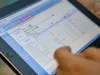 Editarea notelor şi absenţelor din catalogul electronic şcolar, permisă doar profesorului care le-a pus iniţial. Cele 19 școli din județ cu catalog online