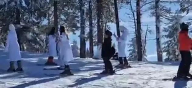 Distracţie „ca între fete”, în Poiana Braşov